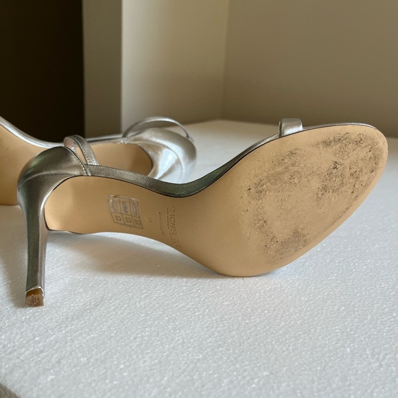 Rachel Zoe Silver Metallic Sandals. Worn once. Size 9. Excellent condition! - Picture 3 of 7